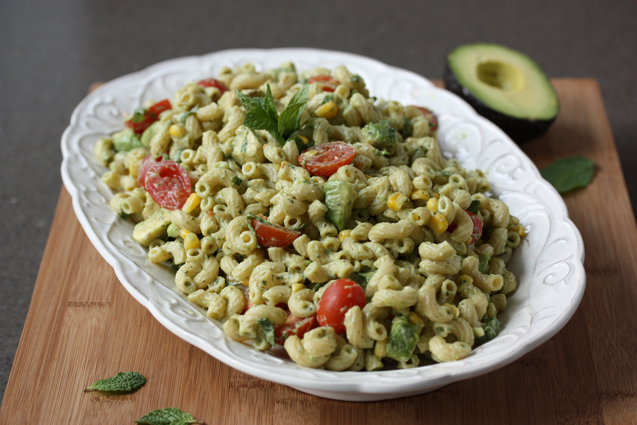 Pasta fredda con avocado