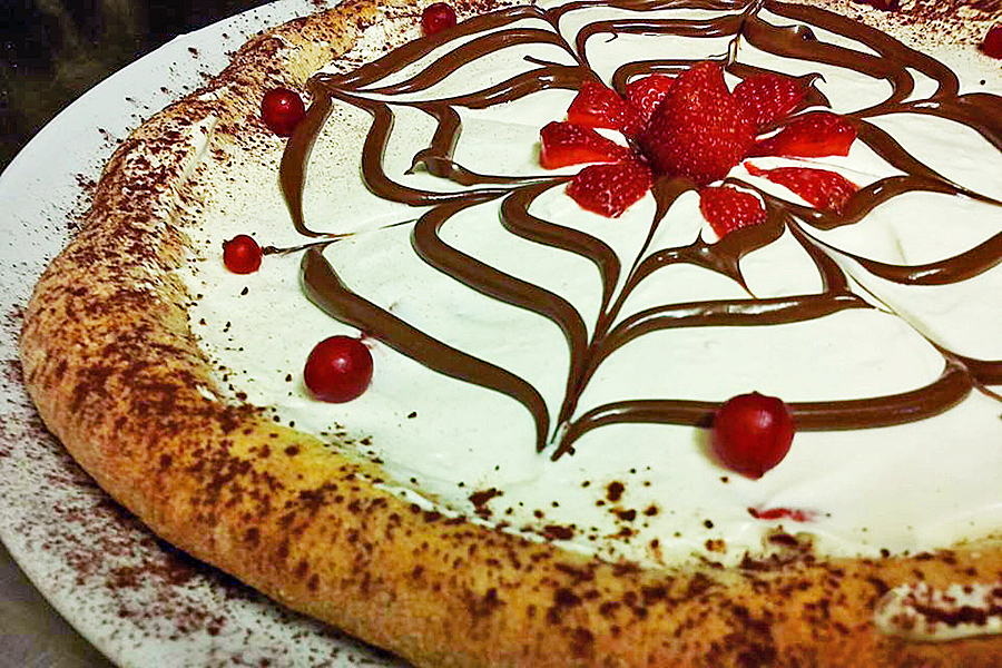 Pizza dolce