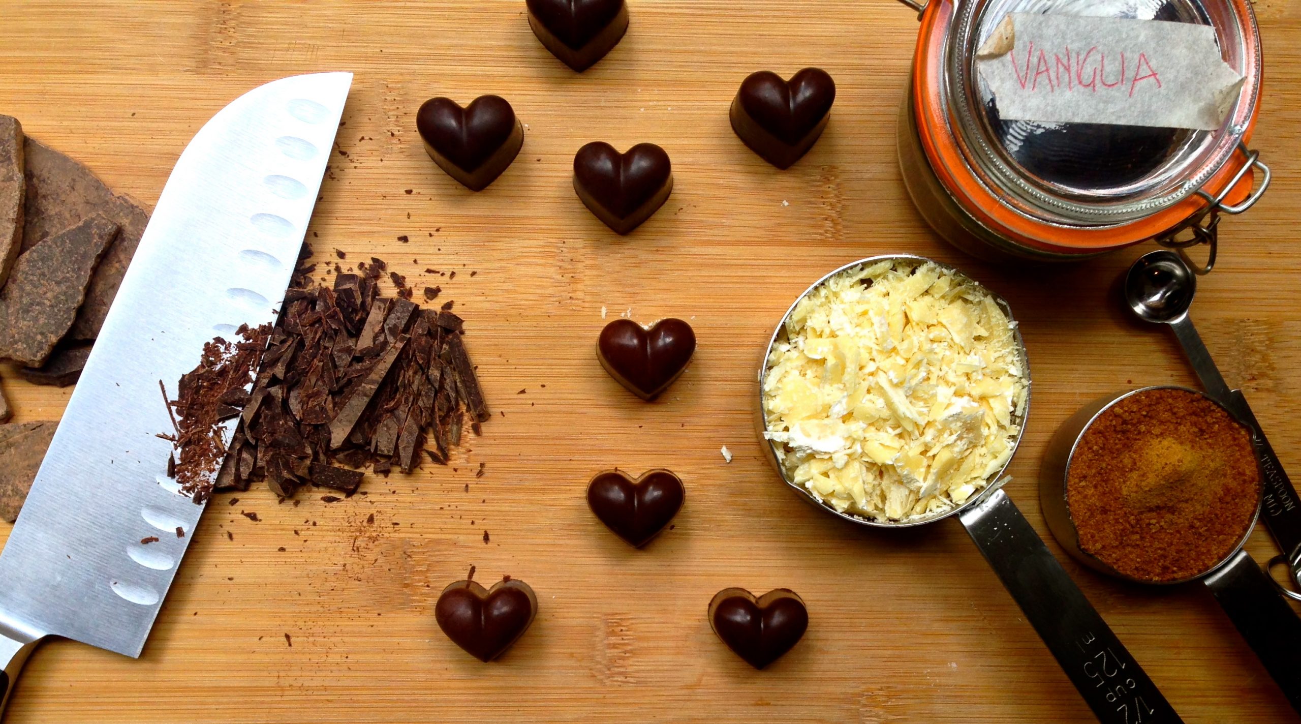 Cioccolatini a forma di cuore crudi di Vito Cortese