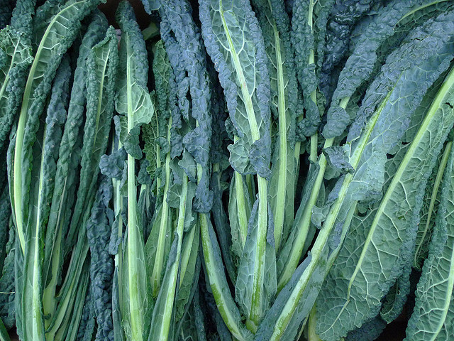 Pulire cavolo nero