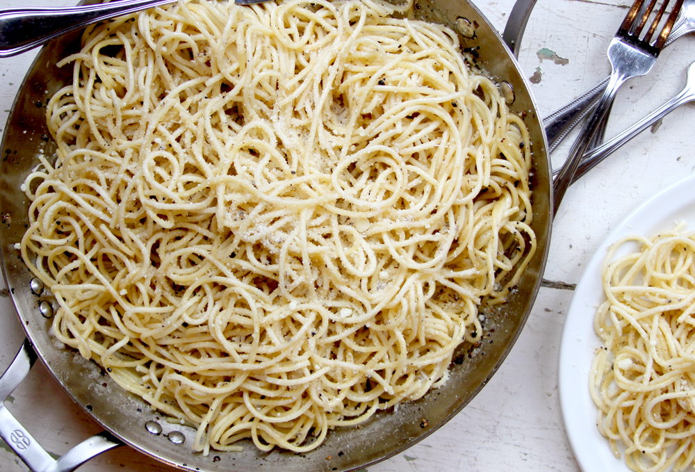 Spaghetti con cacio e pepe