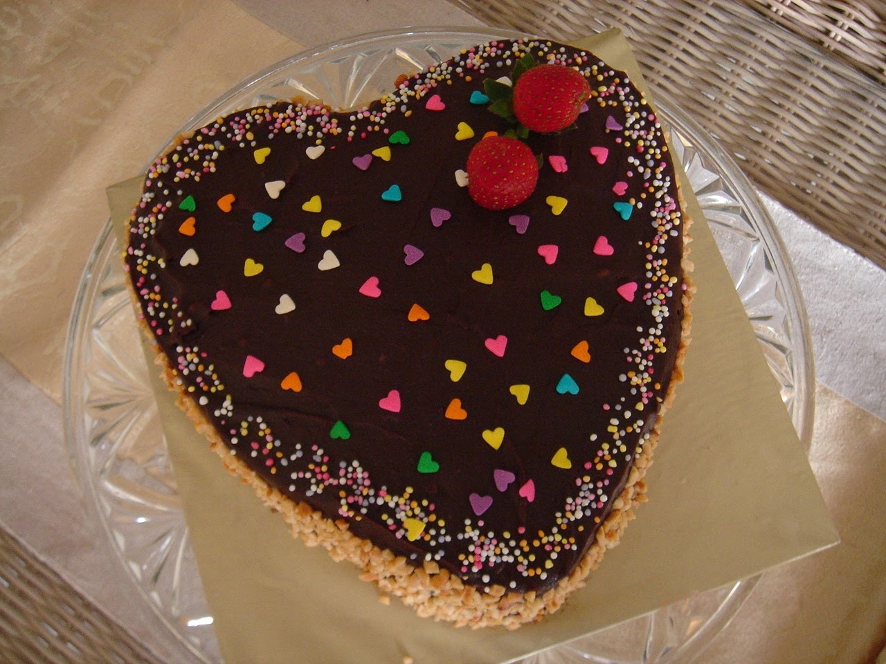 Torta di compleanno a forma di cuore