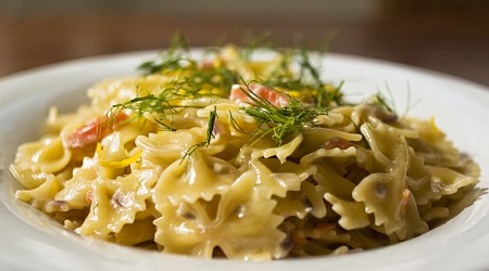 farfalle al salmone natale