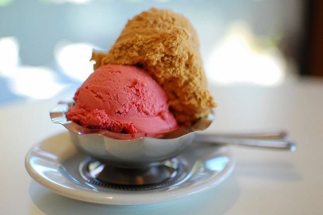 Gelato dietetico con gelatiera