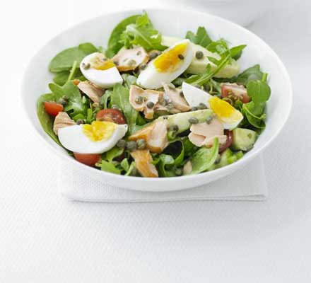 insalata salmone uova