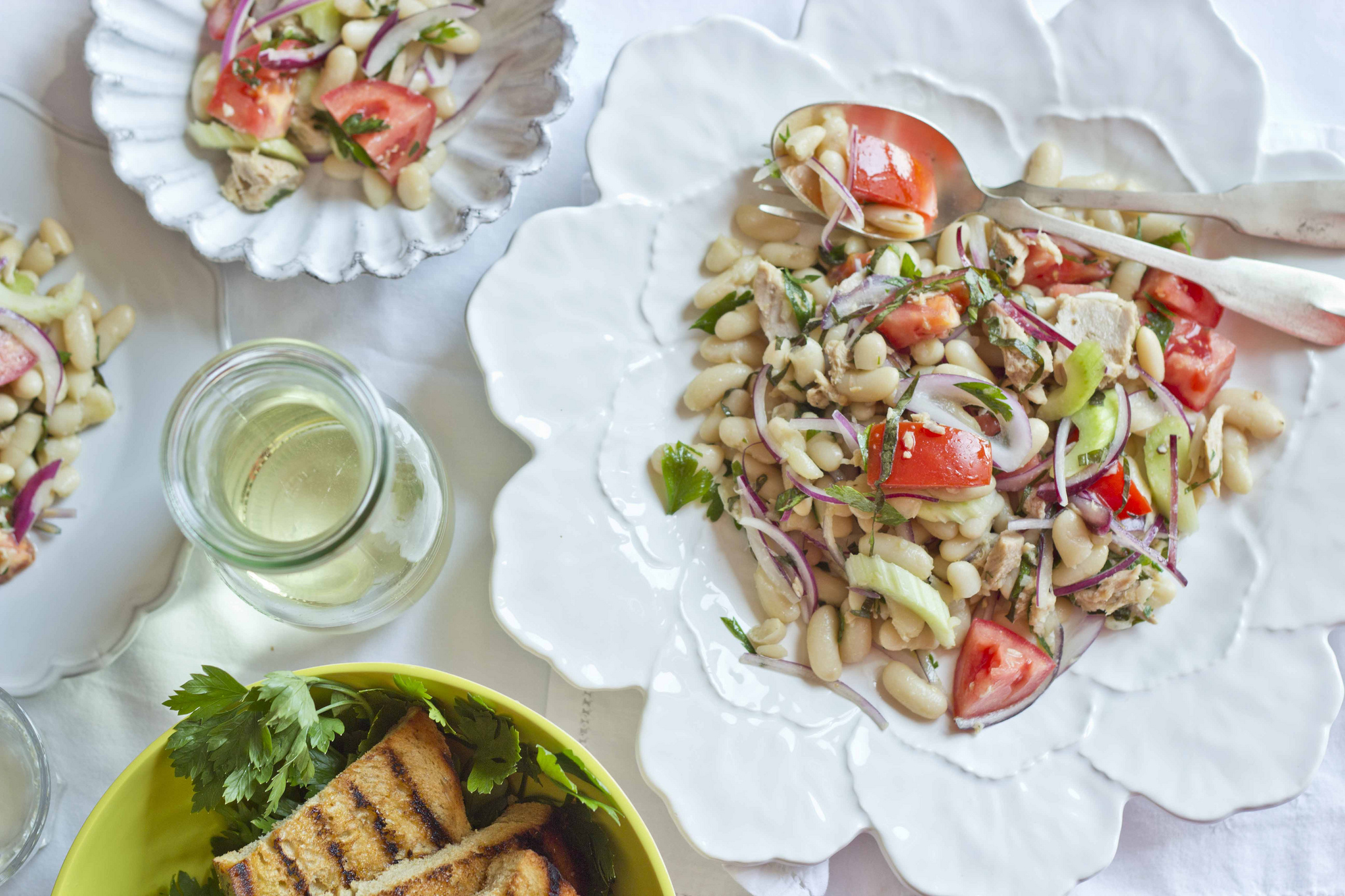 Insalata di tonno, fagioli e cipolla