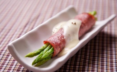involtini prosciutto.asparagi