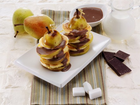 Pancakes con pere e cioccolato