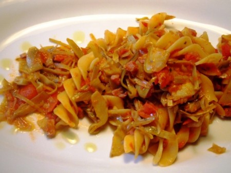 pasta al sugo di carciofi