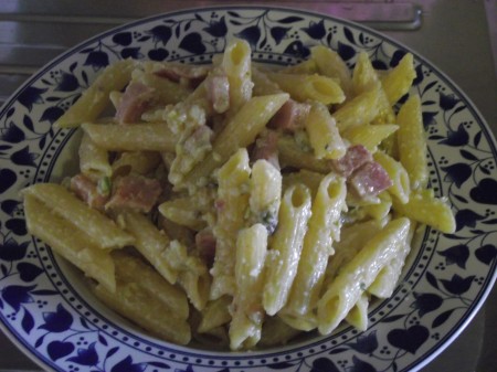 Pasta con pesto di pistacchio