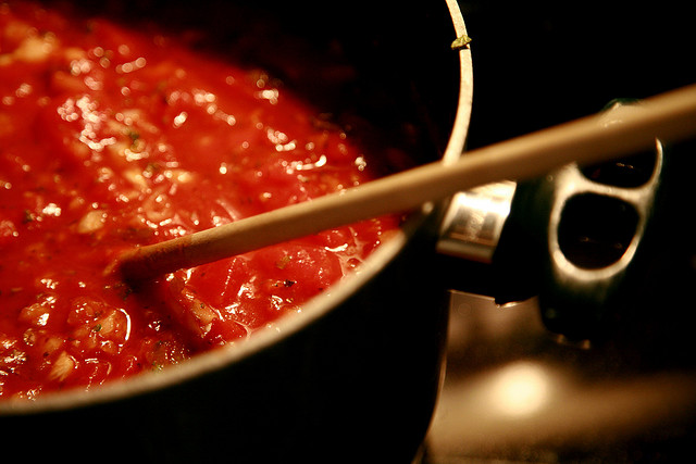 Sughi semplici e veloci: 8 ricette per condire la pasta