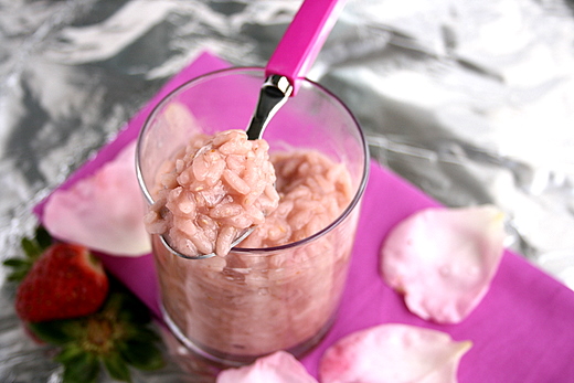 Risotto alle fragole e petali di rosa