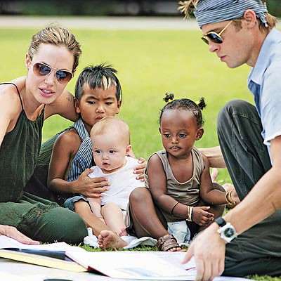 Brad Pitt con la famiglia