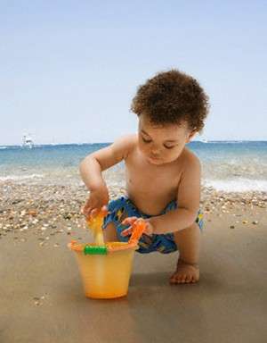 bambino al mare