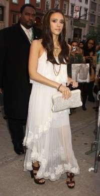Jessica Alba look
