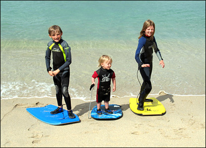 bambini in spiaggia