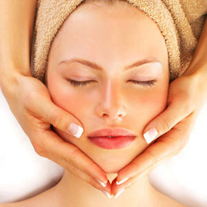 massage viso antiage
