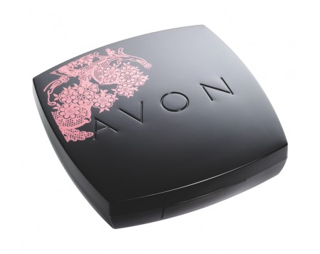 Trucco halloween, il nuovo make up Luxe Lace di Avon