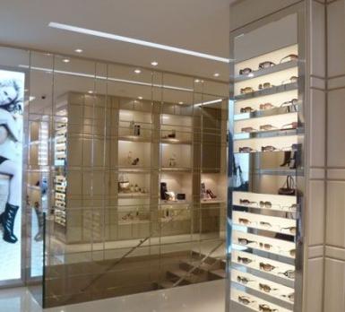jimmy choo store milan