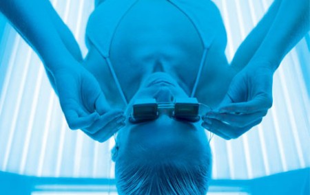 Solarium addio: arriva la pomata che abbronza senza sole