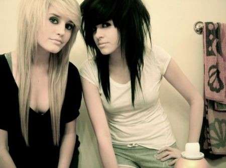 Ragazze Capelli Emo