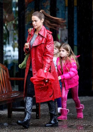 denise richards stivali valentino bow rain boots
