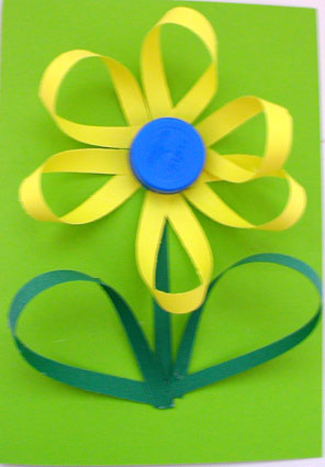 Festa della mamma creare fiore di carta