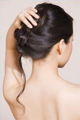 Capelli lunghi raccolti