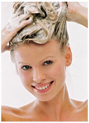 cura dei capelli lavarli correttamente