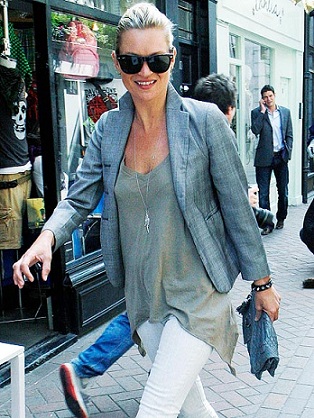 Kate Moss svela la sua vita privata in un'autobiografia