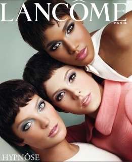 Per un trucco occhi da vera gatta puntate sul mascara Doll Eyes di Lancome!