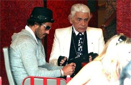 Karl Lagerfeld paparazzato senza occhiali da sole irri