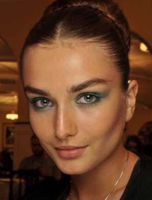 Make up verde