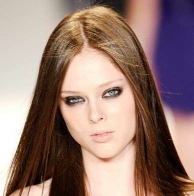 Quattro semplici mosse per ravvivare i capelli castani