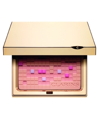 Con Clarins il make up viso diventa tridimensionale!