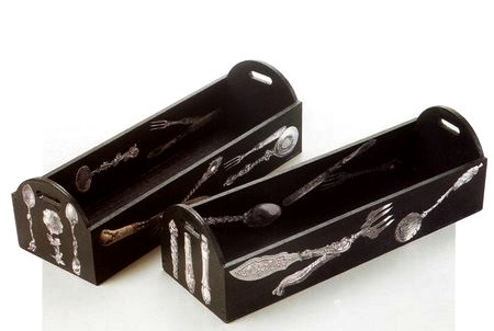 Idee decoupage per decorare con stile un portaposate di legno