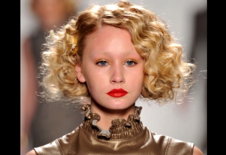 festa della donna acconciatura chic