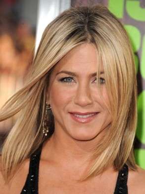 Jennifer Aniston Caschetto Lungo
