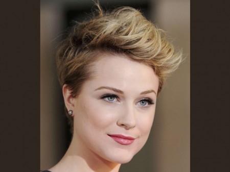 tagli capelli corti ciuffo glam evan rachel wood