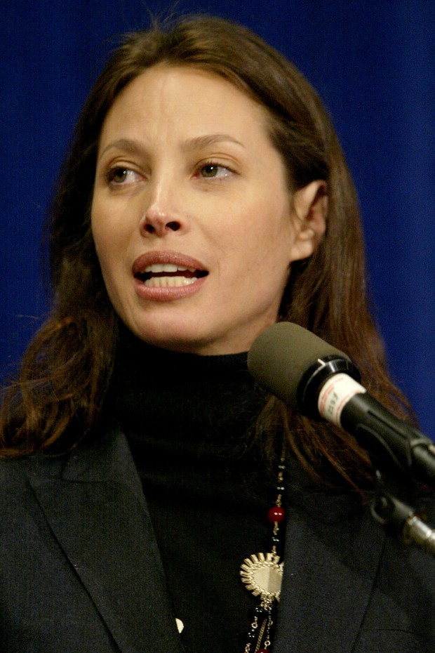 Christy Turlington contro Festa della Mamma