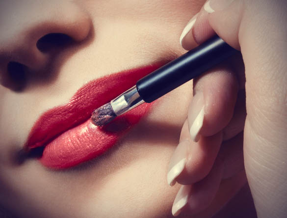 Come truccare labbra imperfette