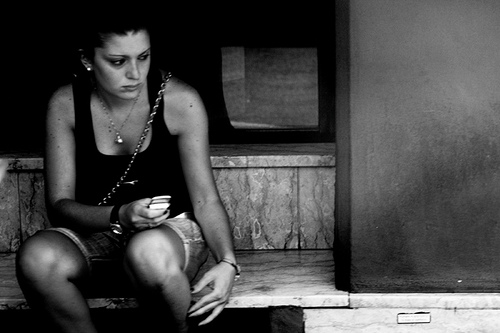donna triste piaghetta all'utero