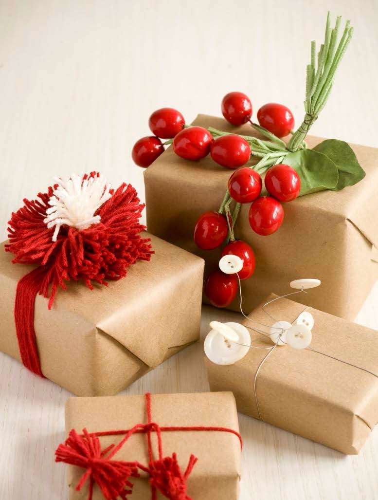 Decorazioni Natalizie Per Pacchi Regalo.Realizza Confezioni Regalo Fai Da Te Per Natale Foto Pourfemme