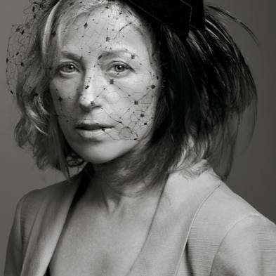 Cindy Sherman immortalata davanti allobiettivo