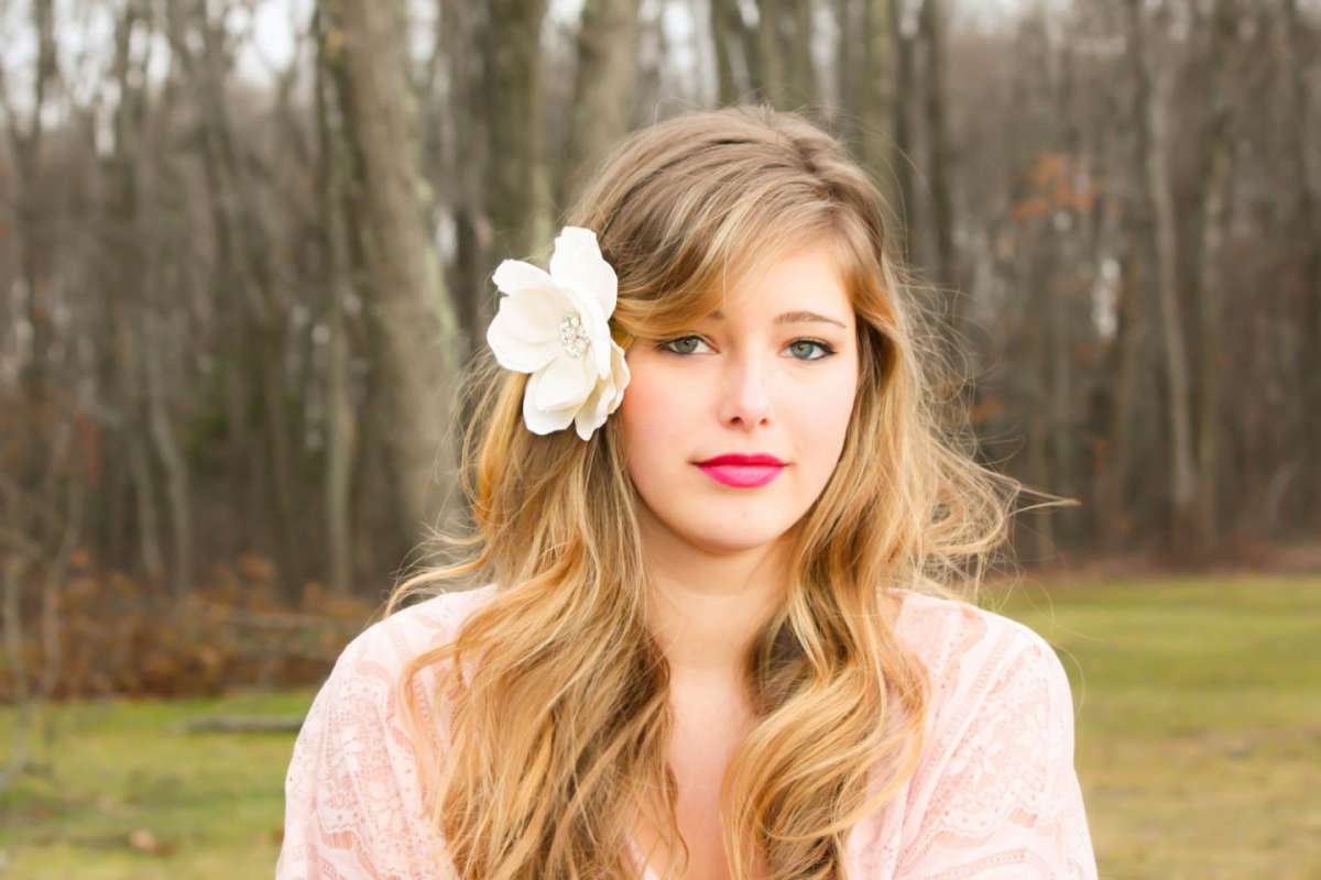 Acconciature Capelli Lunghi Con Fiori Le Piu Romantiche Da Copiare Foto Pourfemme