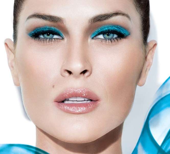 Trucco azzurro per tifare la Nazionale