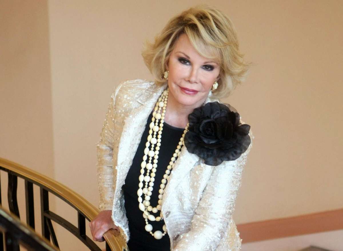 Joan Rivers in posa
