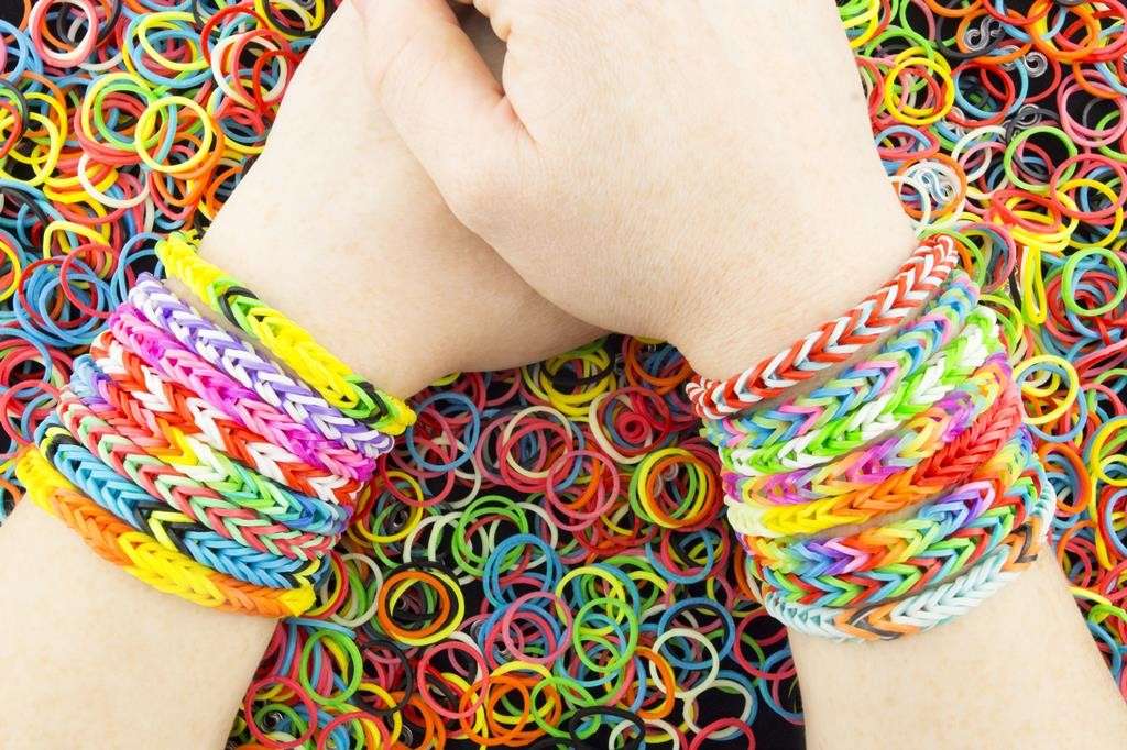 Bracciali coloratissimi fai da te