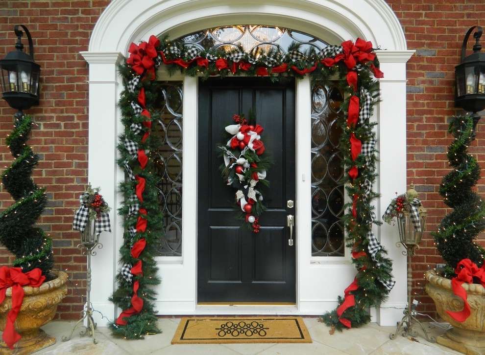 Decorazioni Esterne Natalizie.Decorazioni Natalizie Da Esterno Gli Addobbi Giusti Per Condividere L Incanto Del Natale Foto Pourfemme