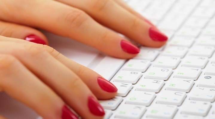 Manicure perfetta in ufficio tutti i segreti